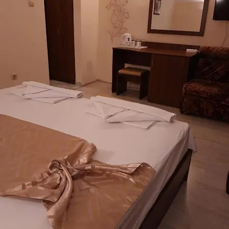 فندق семеен вермона بريمورسكو